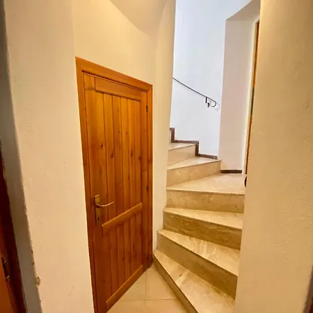 Domus Myoho Apartment *